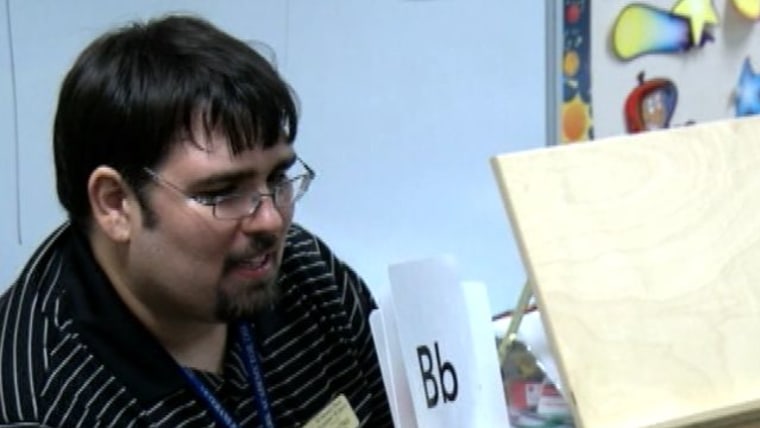 nc_autisticteacher0522_500kmsn